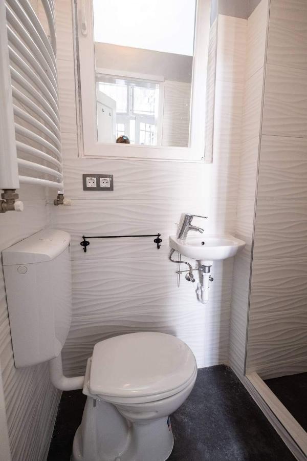 V6 Apartment By Small Home Budapest Eksteriør billede
